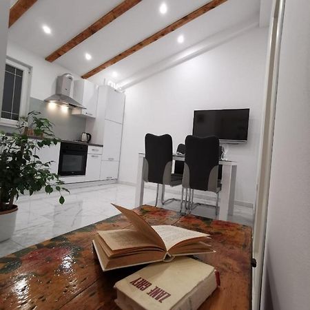 Apartmani Pina 2 Kaštela Exterior foto